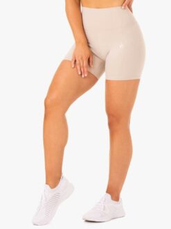BASE high waisted shorts - Image 3