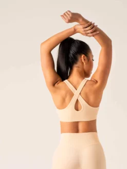 CIRCUIT RIB SEAMLESS SPORTS BRA - Image 2